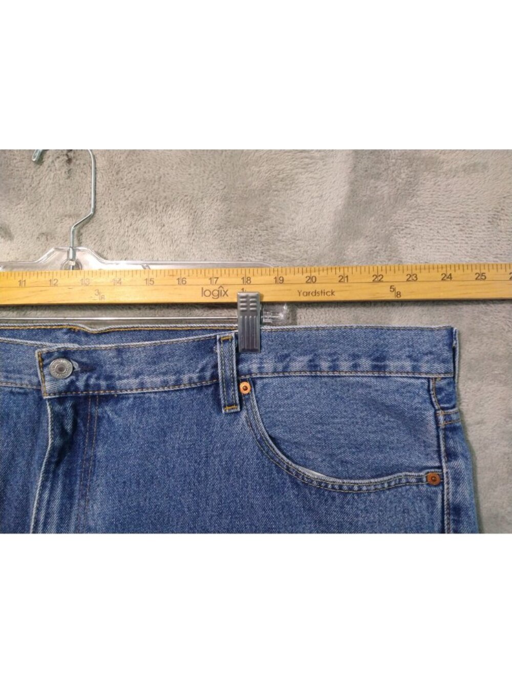 Levis 550 Jeans Mens 48x30 Blue Denim Relaxed Fit Tapered Leg Medium Wash - Picture 3 of 9